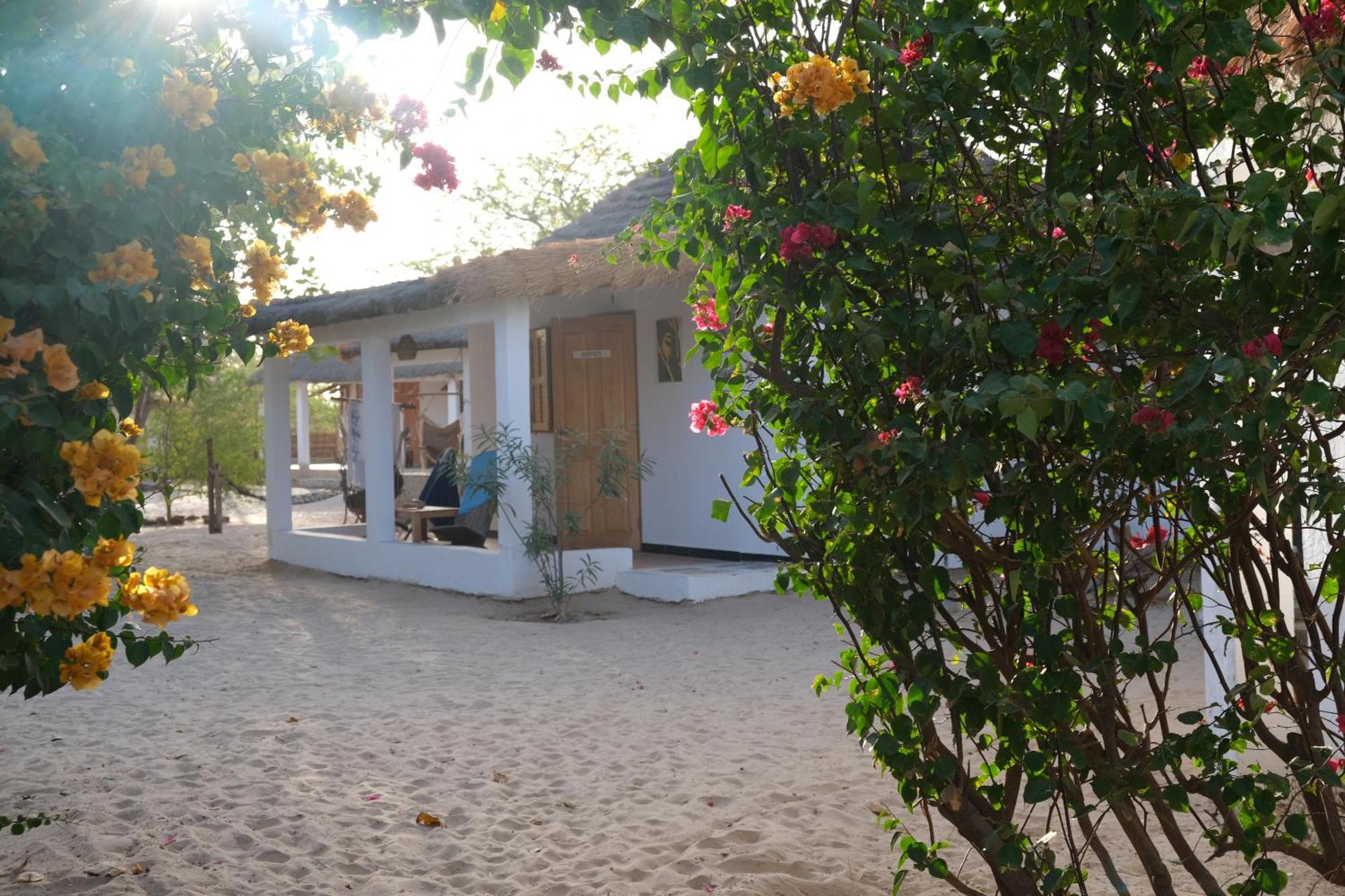 Bazouk Du Saloum Ecolodge Mar Lodj Экстерьер фото